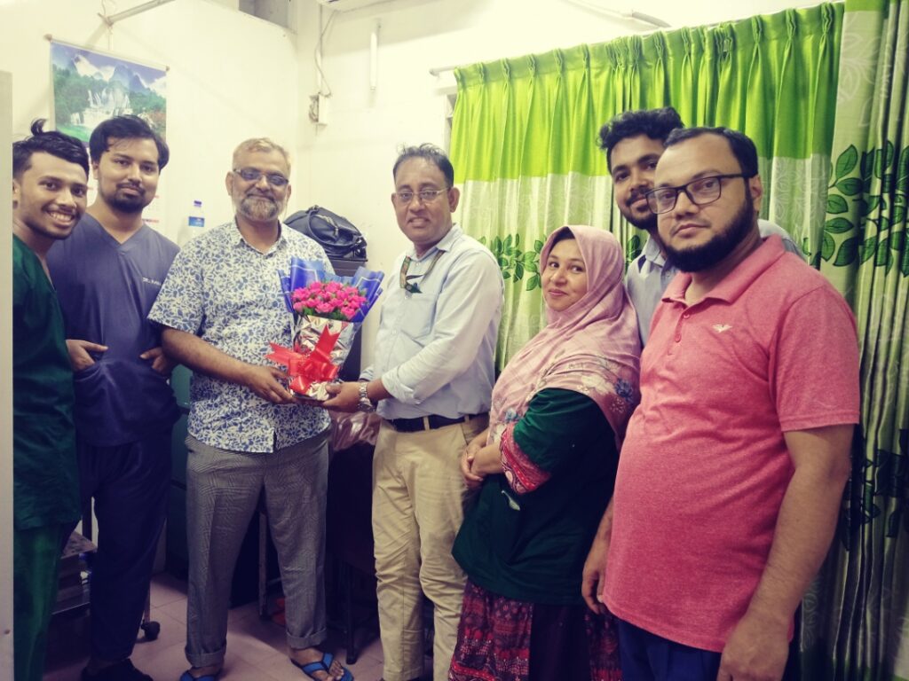গাজীপুরে এই প্রথম গ্রীণ হসপিটাল এন্ড ডায়াগনস্টিক ল্যাব এ অত্যাধুনিক ল্যাপারোস্কপিক নেফ্রেক্টমি অপারেশনের মাধ্যমে সফলভাবে কিডনি অপসারণের কৃতিত্ব অর্জন করেছেন দেশের খ্যাতিমান ইউরোলজিস্ট ও ল্যাপারোস্কপিক সার্জন ডাঃ মুহাম্মদ খাইরুজ্জামান